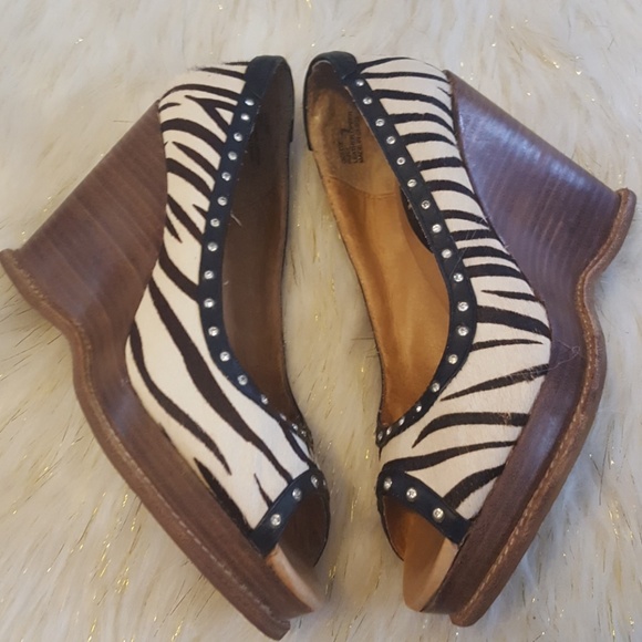 Yellowbox Goldie wedges - Picture 5 of 6